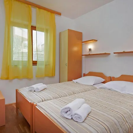 Vila Theresa In *