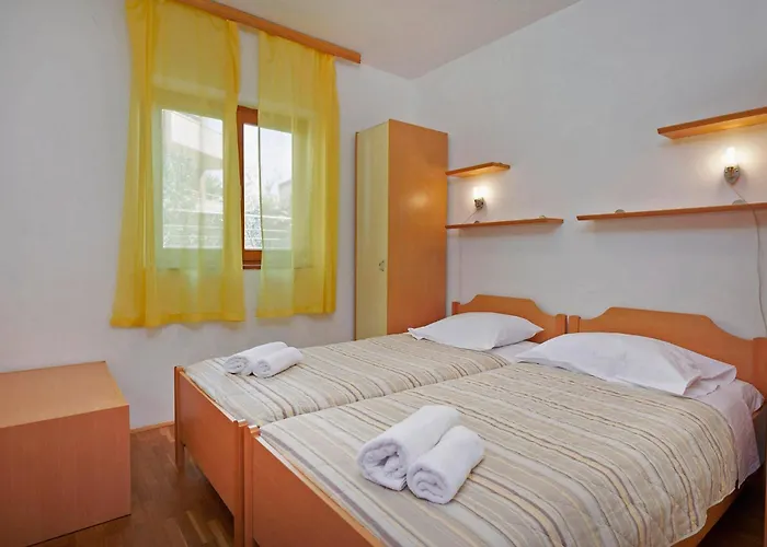 Vila Theresa In *